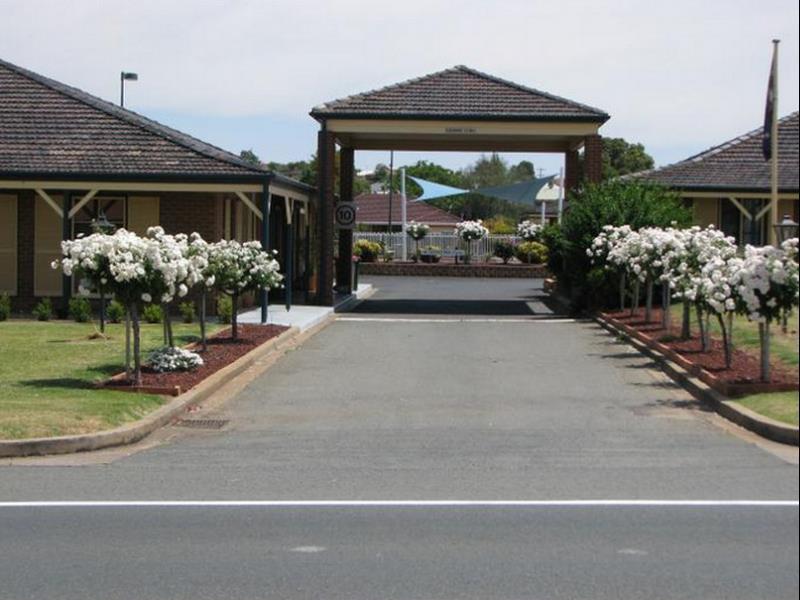 Bushman'S Motor Inn Parkes Exterior foto